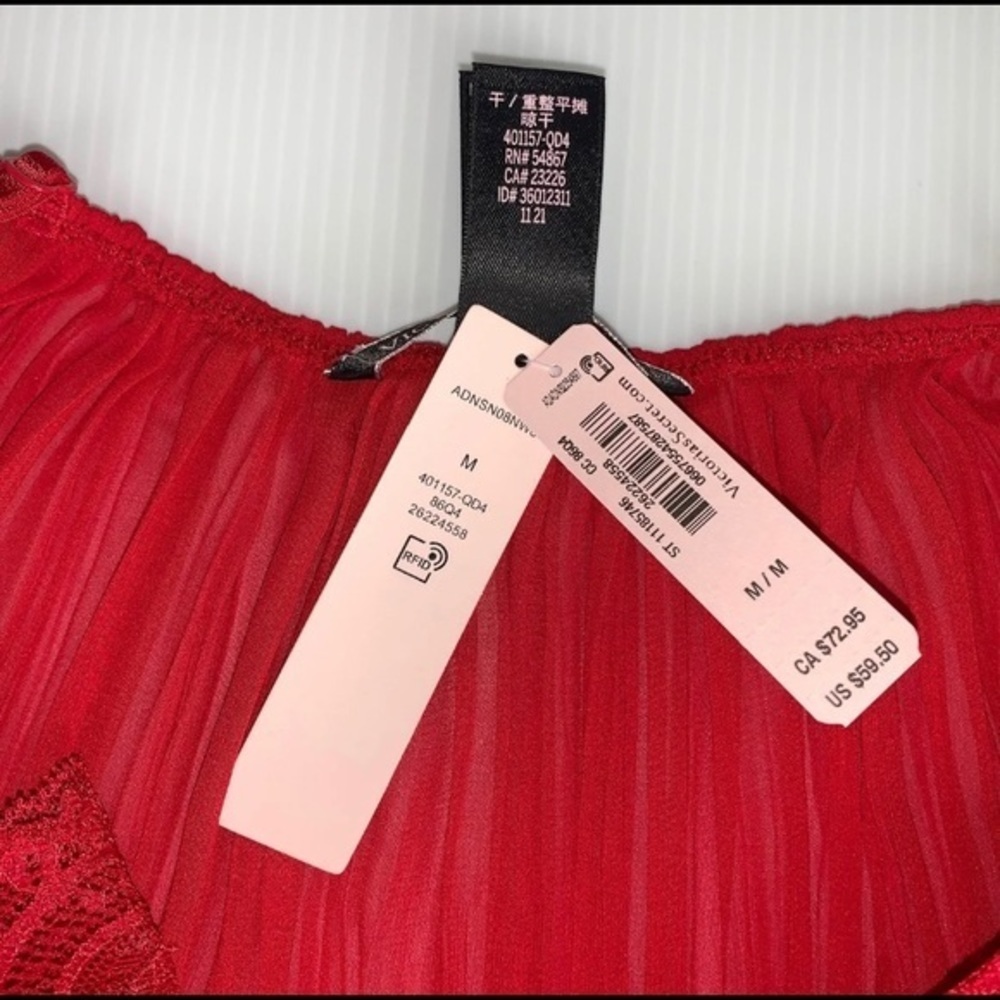 Victoria's Secret Very Sexy Pleated Babydoll - Picture 7 of 11